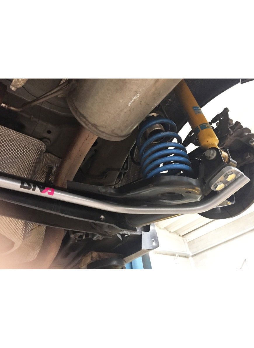 Kit Barra Antirollio Posteriore 22mm DNA Racing per Ford Fiesta MK8